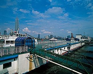 探访游戏开发过程 RGG工作室纪录片第一弹《重生之龙》